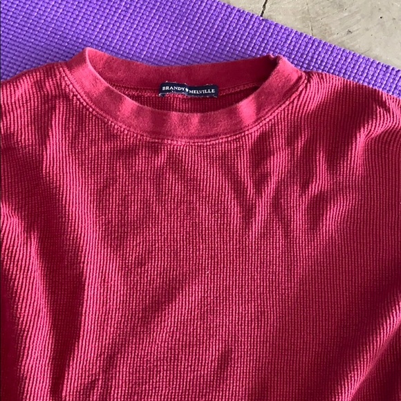 Red Henley Shirt - Brandy Melville - Picture 3 of 3